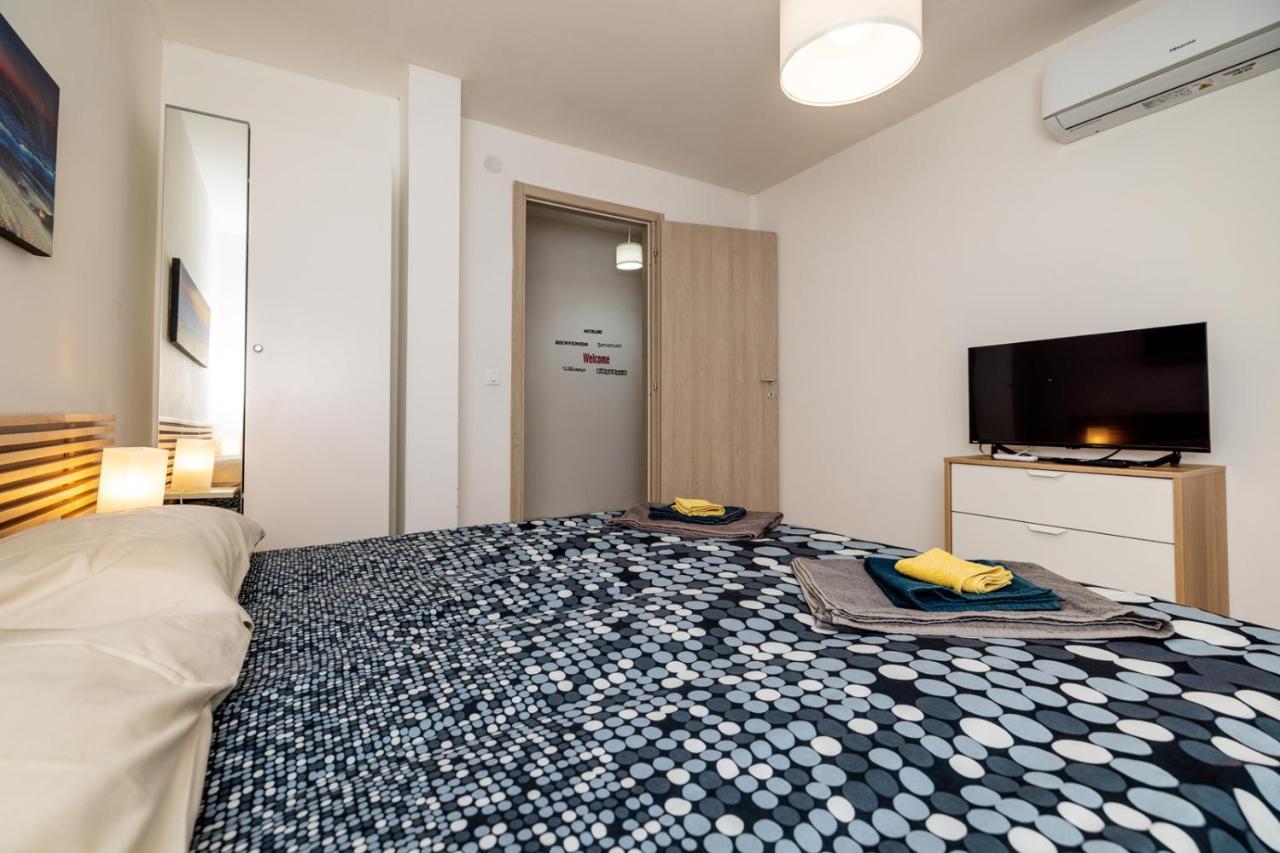 Casa Bell - Appartamento Con Parcheggio Privato E Bike Room Finale Ligure Exteriör bild